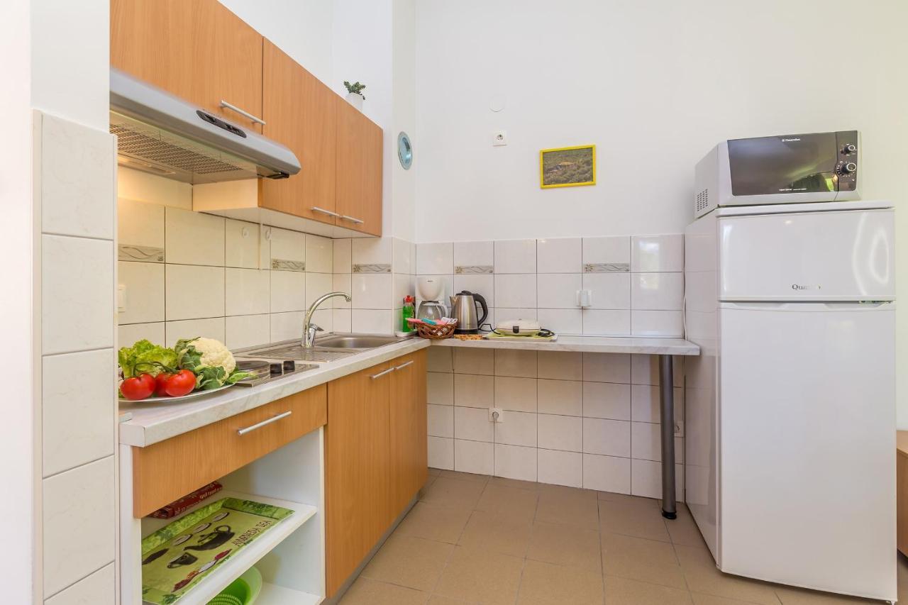 Apartments Mirica 2 バスカ エクステリア 写真